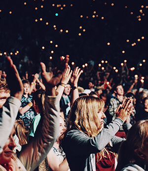 people at a concert in saginaw, mi